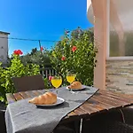 Kaja كرفافيكا